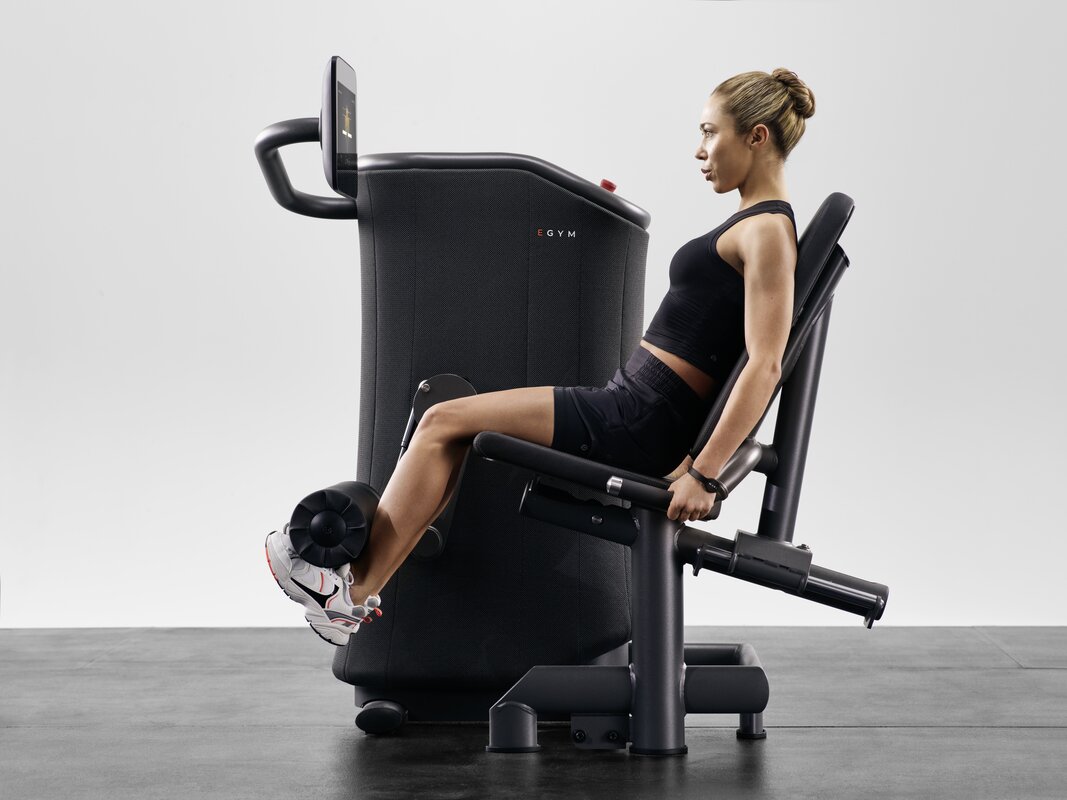 Krachttraining op EGYM machine