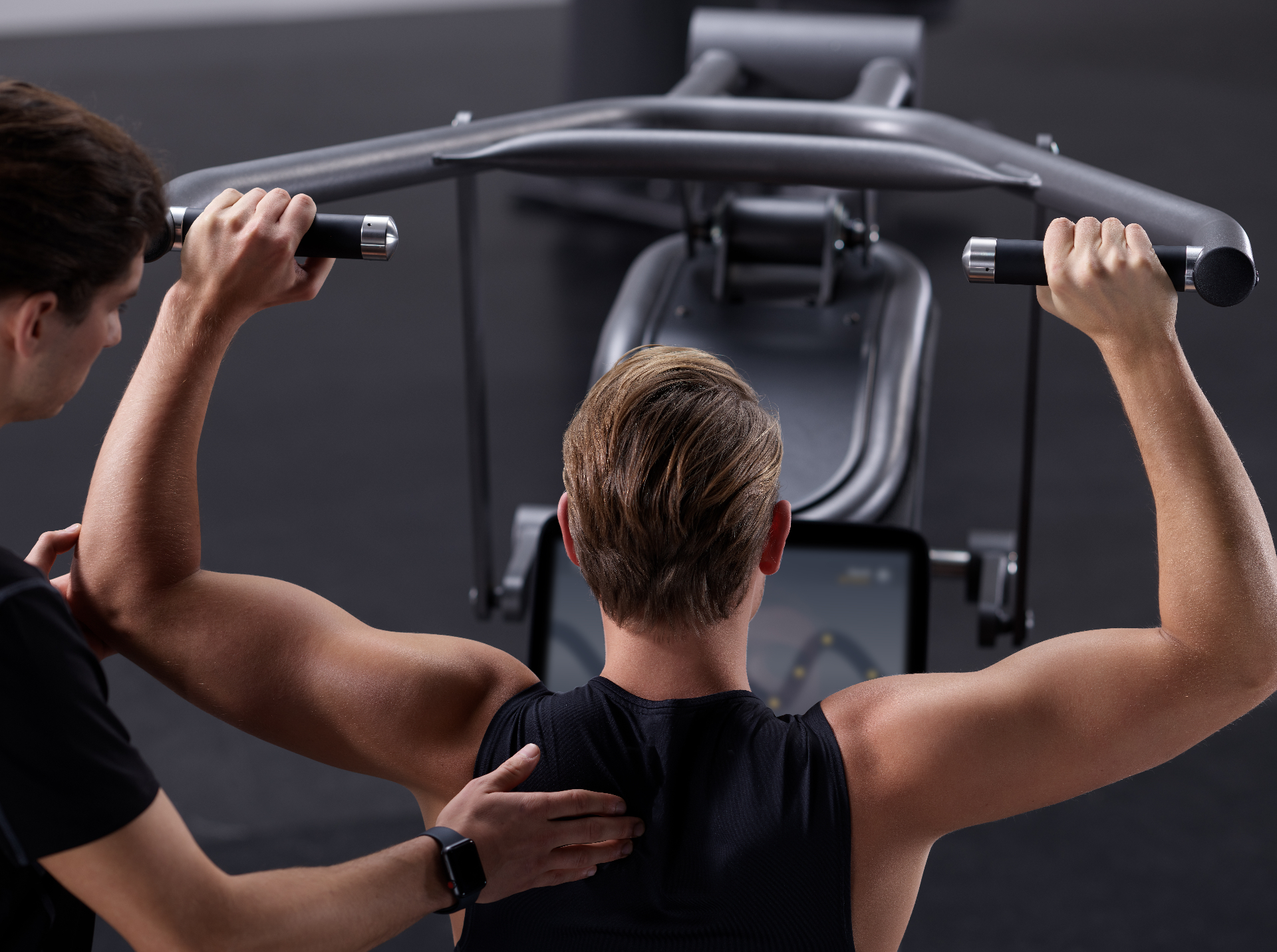 Training op EGYM apparatuur